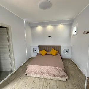  Apartment Fcoairporthouse
